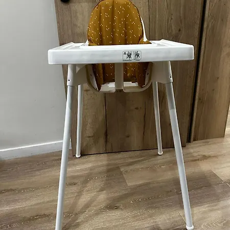 Διαμέρισμα Lovely 1br & 1lr For 4p, Only 15 Min Walk To Center Γάνδη