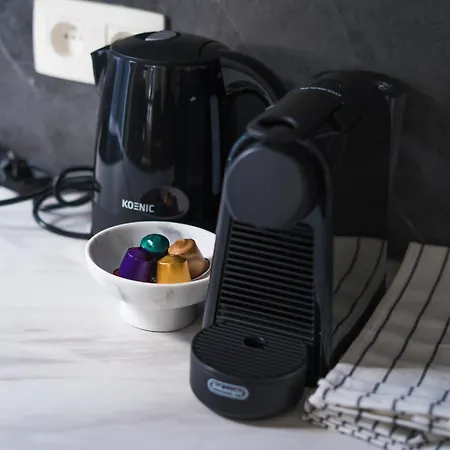 Lovely 1br & 1lr For 4p, Only 15 Min Walk To Center Gent