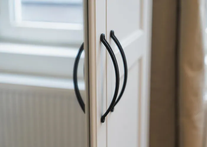 Apartment Lovely 1br & 1lr For 4p, Only 15 Min Walk To Center